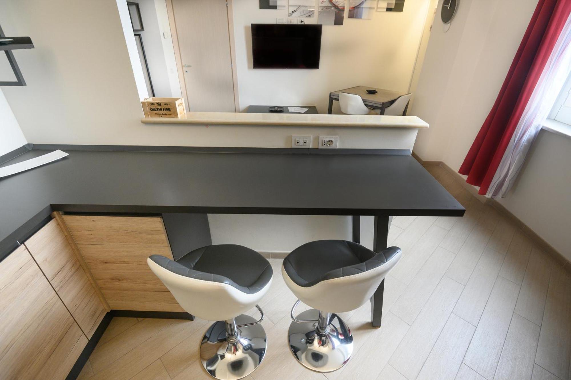 293 - La Casa Del Porto Luxury, Il Tuo A A Pochi Passi Dal Porto - Parcheggio Privato Appartamento